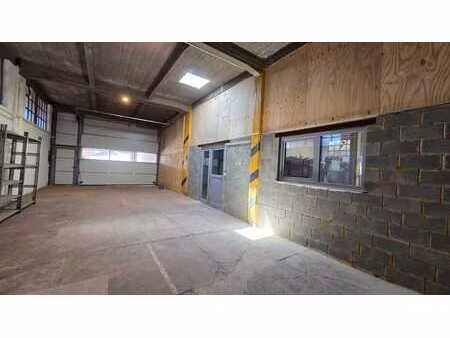 entrepôt  atelier  hangar de 210m² à louer soignies