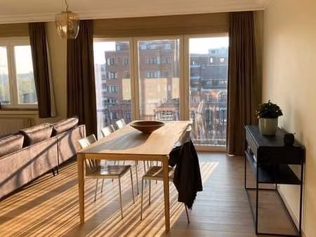 appartement 2 chambres lumineux schaerbeek