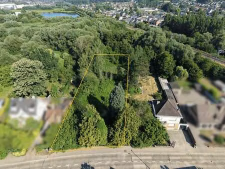 terrain à bâtir de 21 ares offrant diverses possibilités