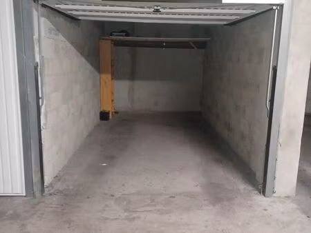 garage fermé nice-est - 11 m2