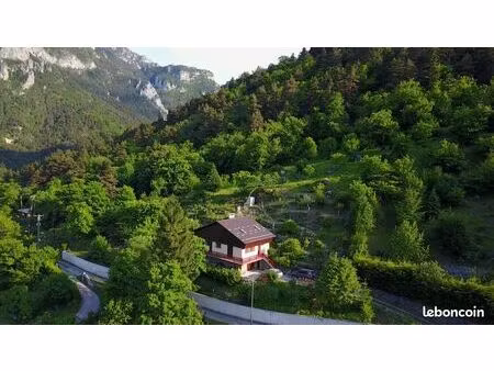 chalet 4 pièces 140 m²