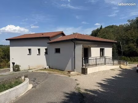 2 maisons familiales