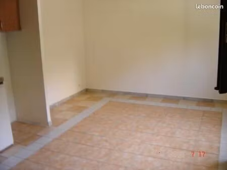 petit studio val fleuri en rdc