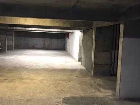 loue place de parking dans belle residence