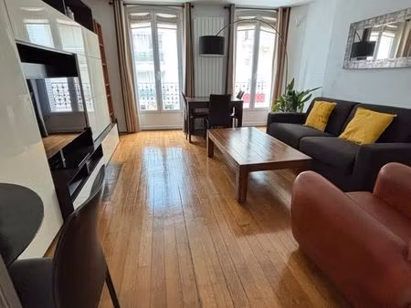 paris 15ᵉ – charles michels – charmant 2 pièces atypique traversant de 36 m² avec entrée i
