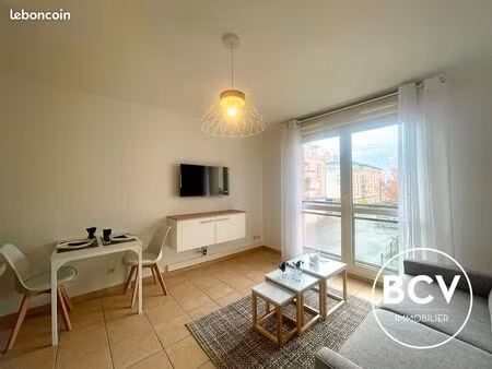 studio 1 pièce 20 m²