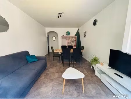 appartement 2 chambres + place de parking