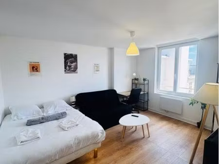 studio 24 m² meublé refait à neuf – quartier gare  caen