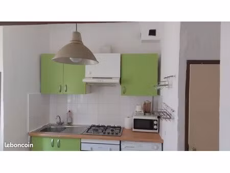 t1 rénové 27 m² – calme sur cour – marseille 6e