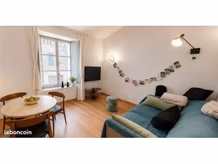 t2 meublé de 32 m² à louer – en plein cœur d'arles