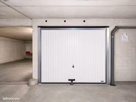 garage double dans résidence récente et sécurisée/ place sébastopol