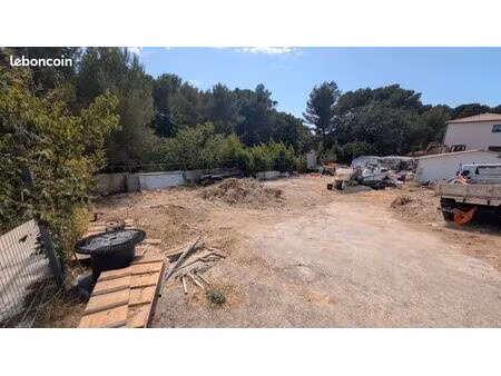 terrain de 765 m² zone nh – secteur les embus à allauch – réserve foncière