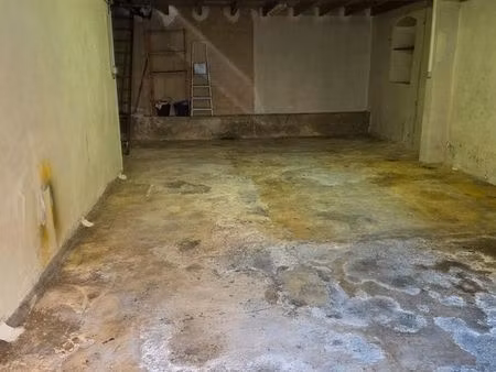 local commercial/garage
