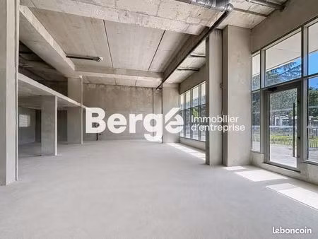local commercial 315 m²