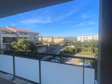 t2 aix la duranne