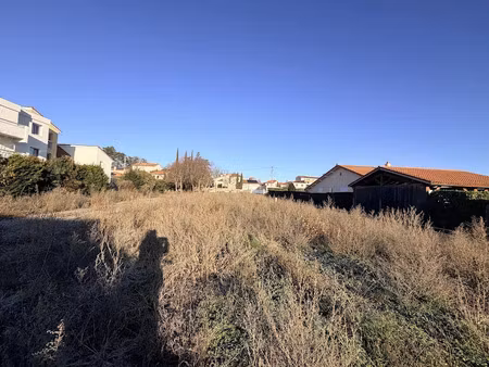 vente terrain 548 m² à riom (63200)  122 000 €