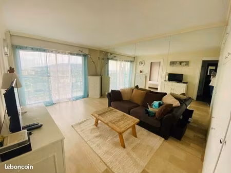 location appartement meublé vue mer