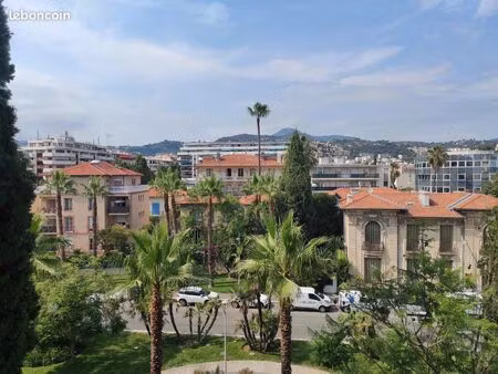 2p 48 m² rénové valrose avec grand balcon vue dégagée
