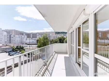 appartement 4 pièces 82 m²