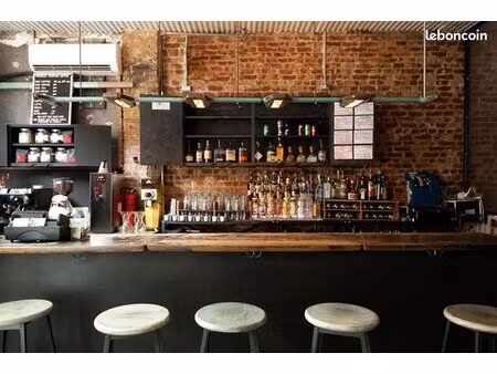 murs commerciaux – ancien bar / discothèque – 300 m² – emplacement n°1