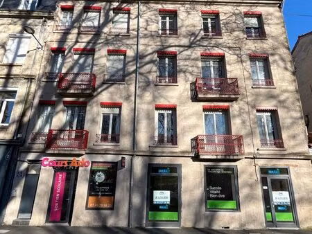 immeuble de 372m2