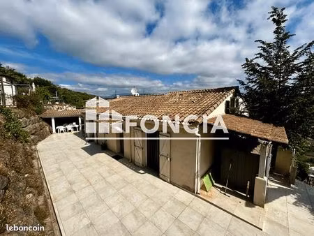 villa 5 pièces 159 m²