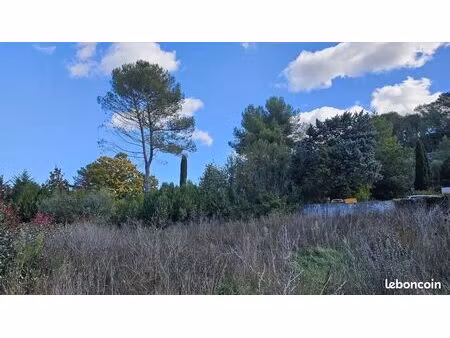 terrain à bâtir de 1075 m² à venelles (13)