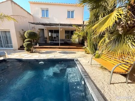 villa contemporaine avec piscine