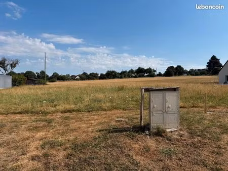 terrain 914 m² cherance