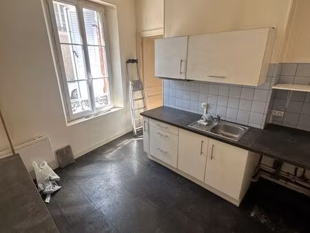t2 43 m² – épernay centre – libre d'occupation