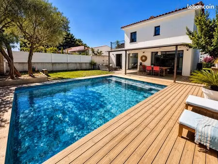 villa contemporaine avec piscine – 138 m² – ensuès-la-redonne