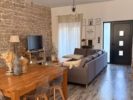 très bel appartement rénové – prêt à emménager