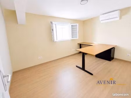 bureaux 13 m² gréasque