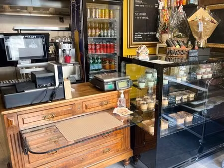 vends fond de commerce centre ville martigues 13500