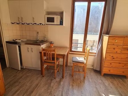 location petit studio meublé pour pied à terre