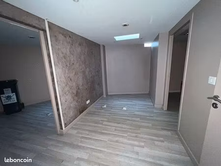 local 50 m² st martin de crau