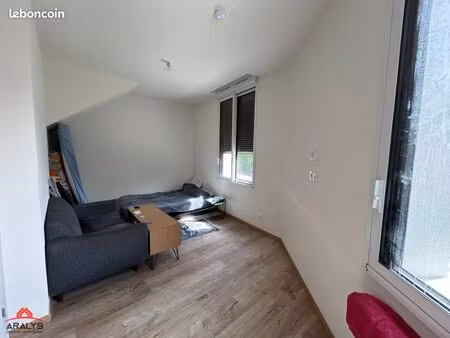 studio 1 pièce 26 m²