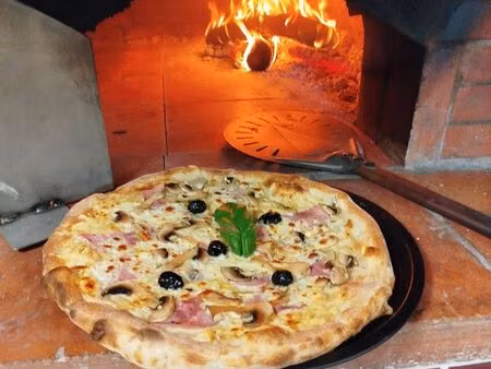 mur commercial pizzeria artisanal
