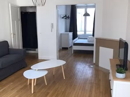 t2 rénové et meublé  terrasse et jardin  secteur luton  reims