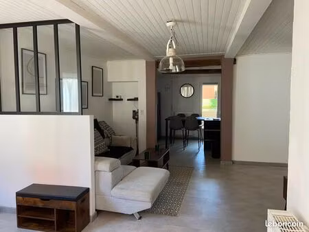 maison mitoyenne entièrement rénovée