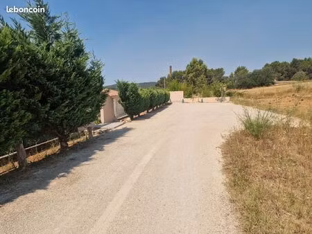maisonnette (2 pièces) meublée