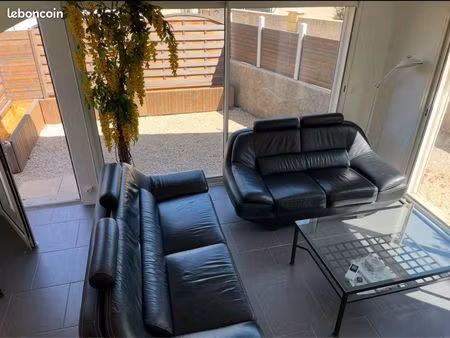 maison climatisée en duplex avec cours intérieure eyguières
