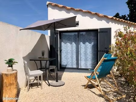 charmant studio simiane