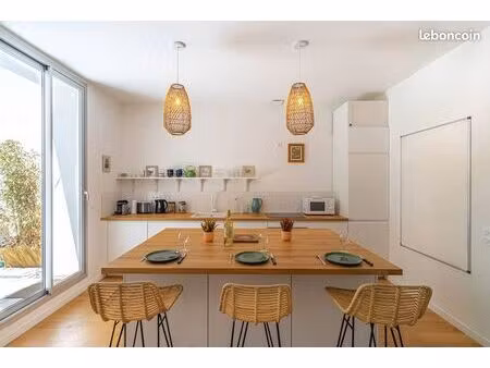 vauban - duplex familial 100 m² de 4 chambres avec patio & climatisation