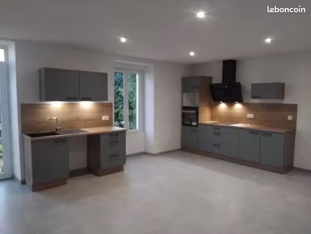 maison rénovée de 170 m² – 5 chambres – garage de 50 m² – terrain de 700 m²