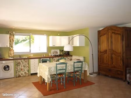 grand t2 à louer dans maison à 5mn du centre ville