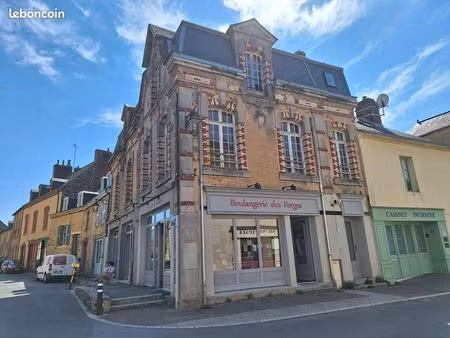 immeuble de rapport 350 m² chailland