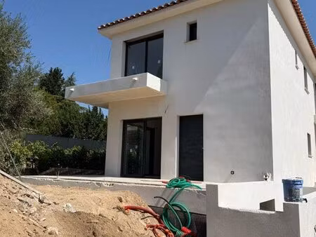 villa t4 neuve - ceyreste - 2500