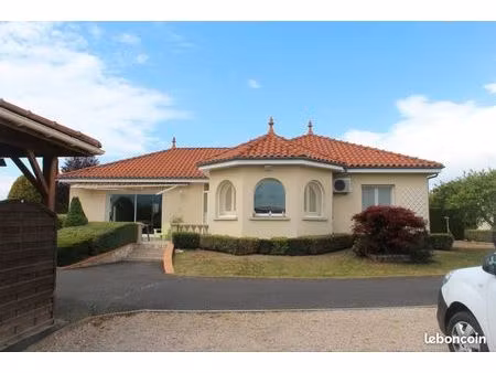 à 15 min d’issoire – villa plain-pied 160 m² + dépendance 100 m² aménageable sur 2 226 m² 