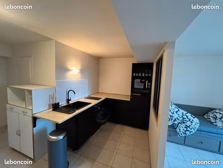 studio rénové  meublé & tout équipé